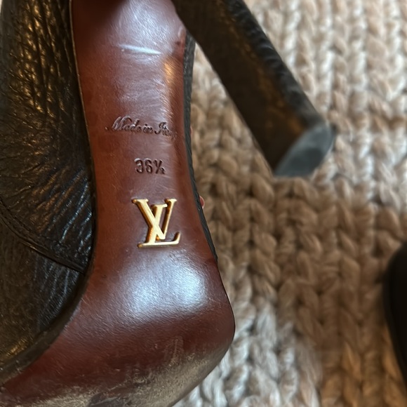 Louis Vuitton black bootie - Picture 2 of 7